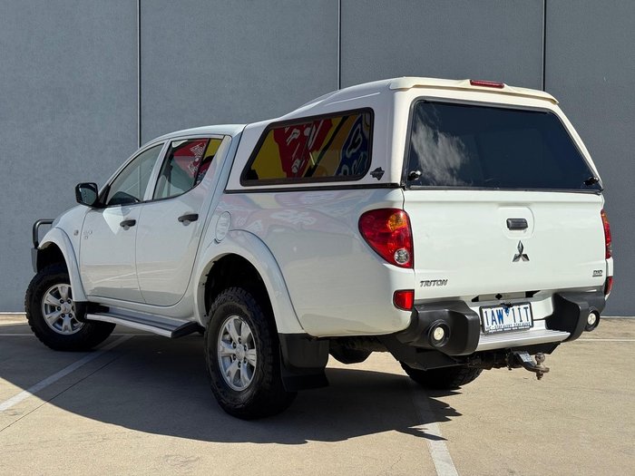 2013 Mitsubishi Triton GLX MN MY14 4X4 Dual Range White