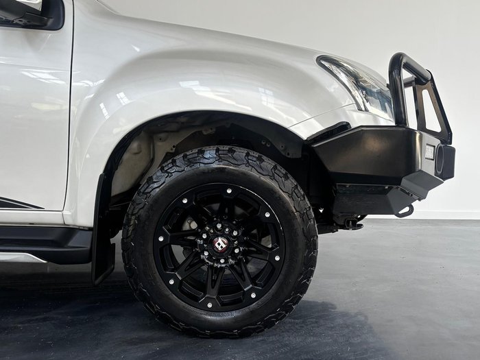 2019 Isuzu D-MAX X-Runner MY19 4X4 Dual Range Pearl White
