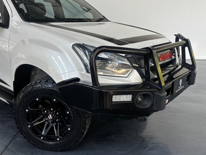 2019 Isuzu D-MAX X-Runner MY19 4X4 Dual Range Pearl White
