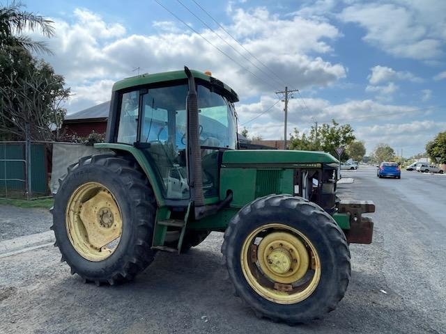 1992 John Deere 6300 Green