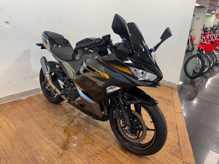 2022 Kawasaki NINJA 400 Black