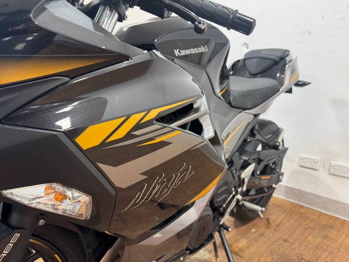 2022 Kawasaki NINJA 400 Black