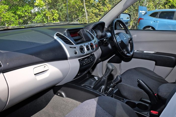 2009 Mitsubishi Triton GLX-R MN MY10 4X4 Dual Range Black