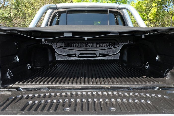 2009 Mitsubishi Triton GLX-R MN MY10 4X4 Dual Range Black