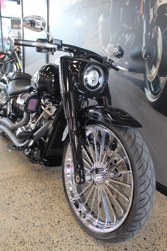 2025 Harley-davidson FLFB FAT BOY (117) VIVID BLACK