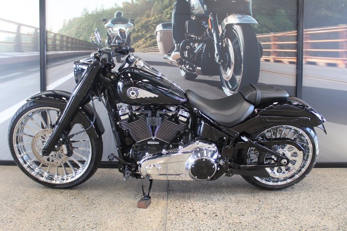 2025 Harley-davidson FLFB FAT BOY (117) VIVID BLACK