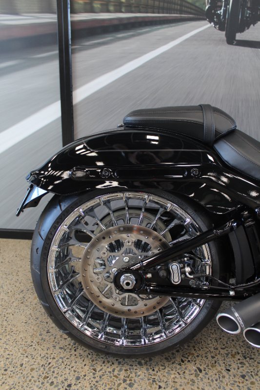 2025 Harley-davidson FLFB FAT BOY (117) VIVID BLACK