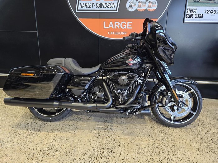 Harley-Davidson Street Glide 117 (FLHX) Touring