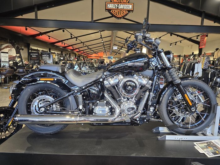 Harley-Davidson Street Bob 117 (FXBB) Softail