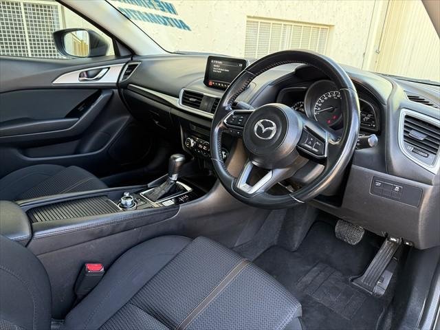 2017 Mazda 3 SP25