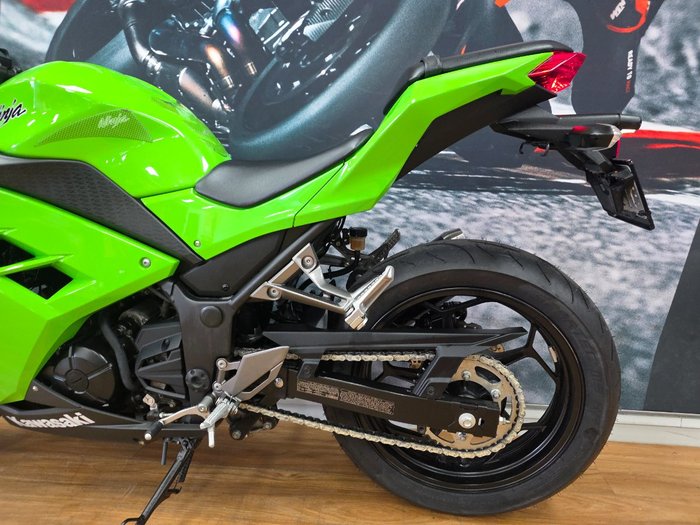 2015 Kawasaki NINJA 300 ABS GREEN