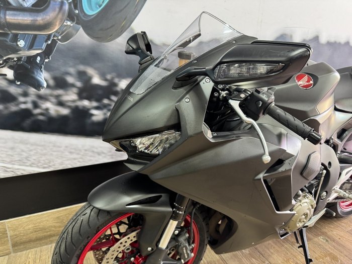 2017 Honda CBR1000RRA (FIREBLADE) ABS Black