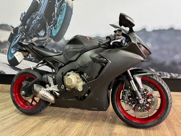 2017 Honda CBR1000RRA (FIREBLADE) ABS Black