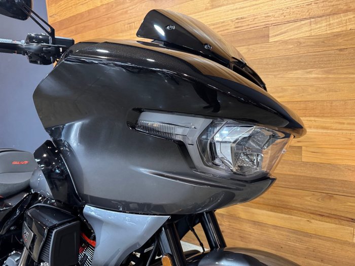 2025 Harley-davidson FLTRXSE CVO ROAD GLIDE (121)