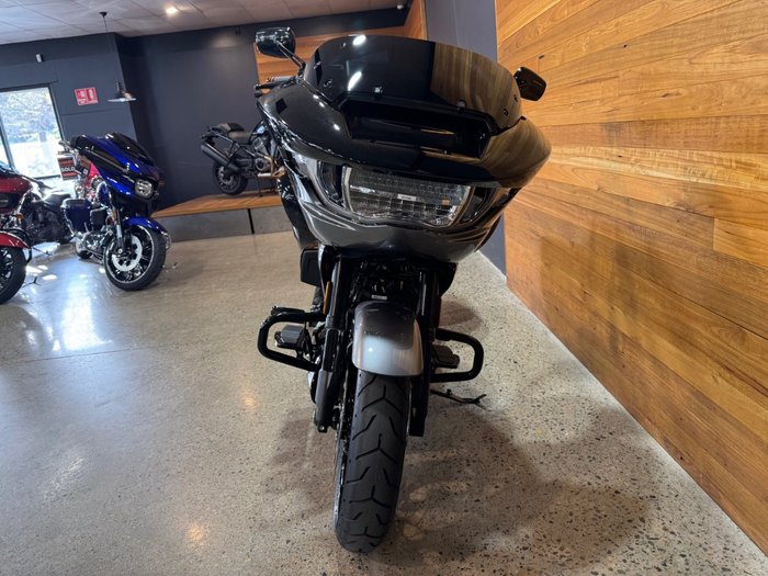 2025 Harley-davidson FLTRXSE CVO ROAD GLIDE (121)
