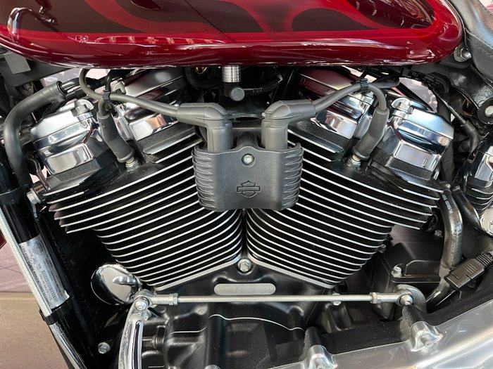 2018 Harley-davidson FLFB FAT BOY Wicked Red/ Twisted Cherry