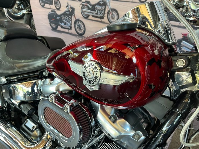 2018 Harley-davidson FLFB FAT BOY Wicked Red/ Twisted Cherry