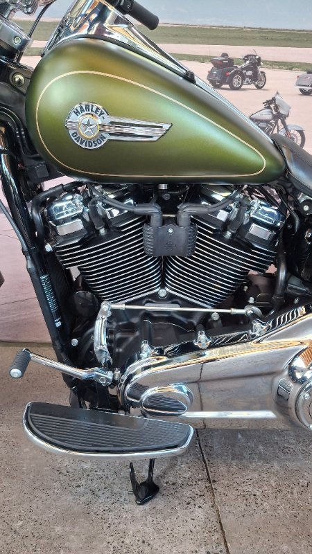 2022 Harley-davidson FLFBS FAT BOY S (114) MINERAL GREEN DENIM