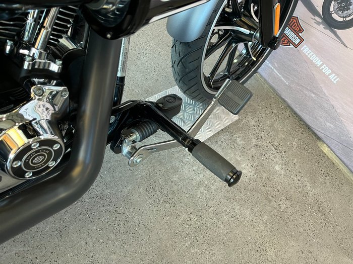 2016 Harley-davidson FXSB SOFTAIL BREAKOUT Charcoal Denim