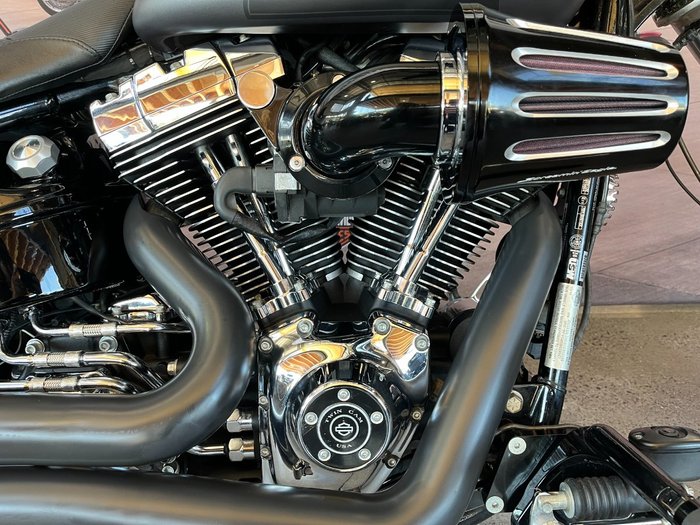 2016 Harley-davidson FXSB SOFTAIL BREAKOUT Charcoal Denim