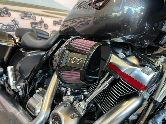 2020 Harley-davidson FLHXSE CVO STREET GLIDE Black Stardust Fade