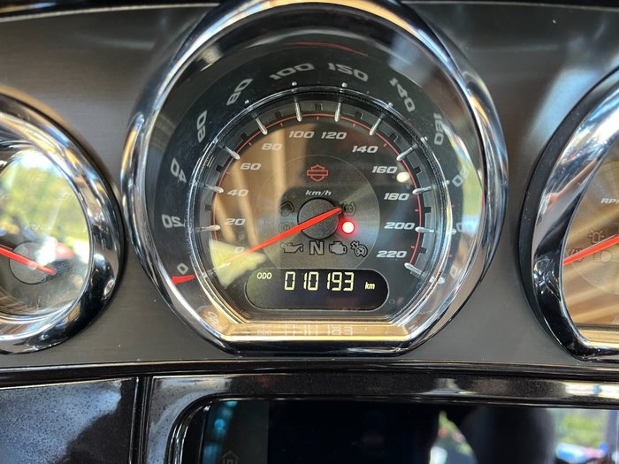 2020 Harley-davidson FLHXSE CVO STREET GLIDE Black Stardust Fade