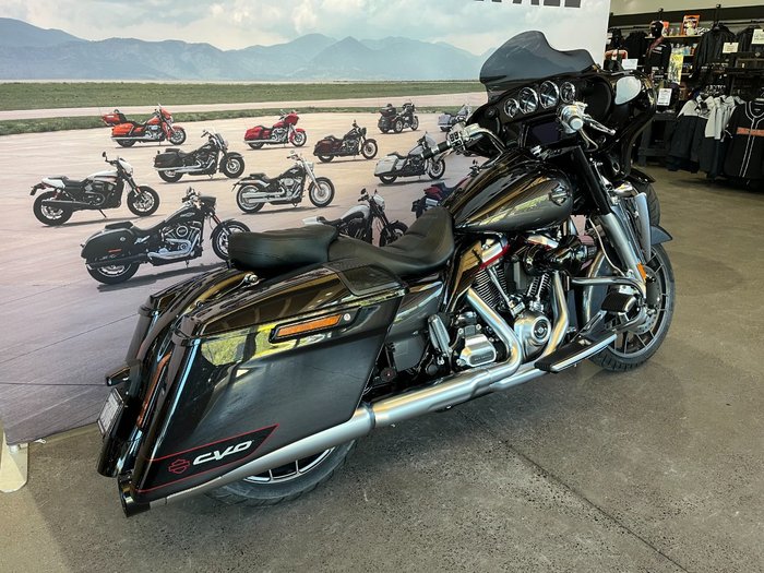 2020 Harley-davidson FLHXSE CVO STREET GLIDE Black Stardust Fade