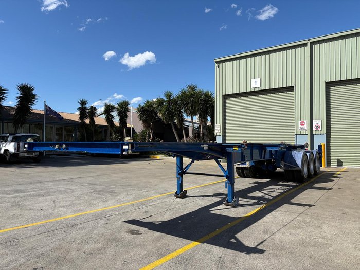 2019 Maxitrans St3 Retractable Skel, 3 Way Pins