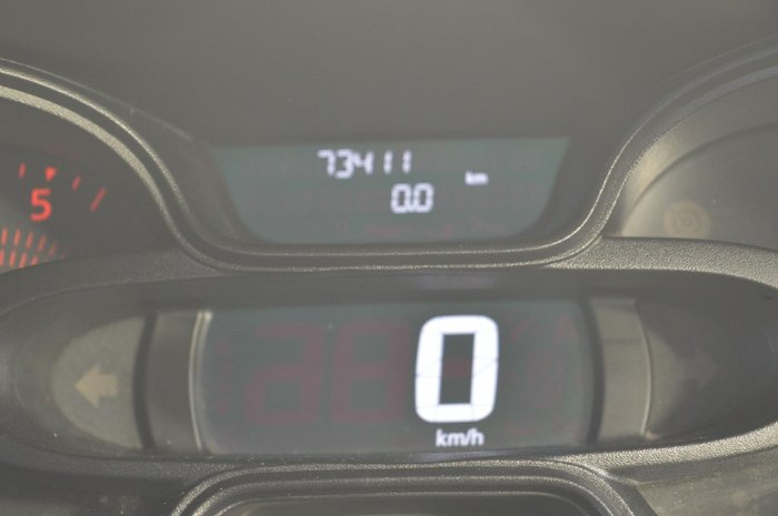 2019 Renault Trafic 85kW X82 Glacier White