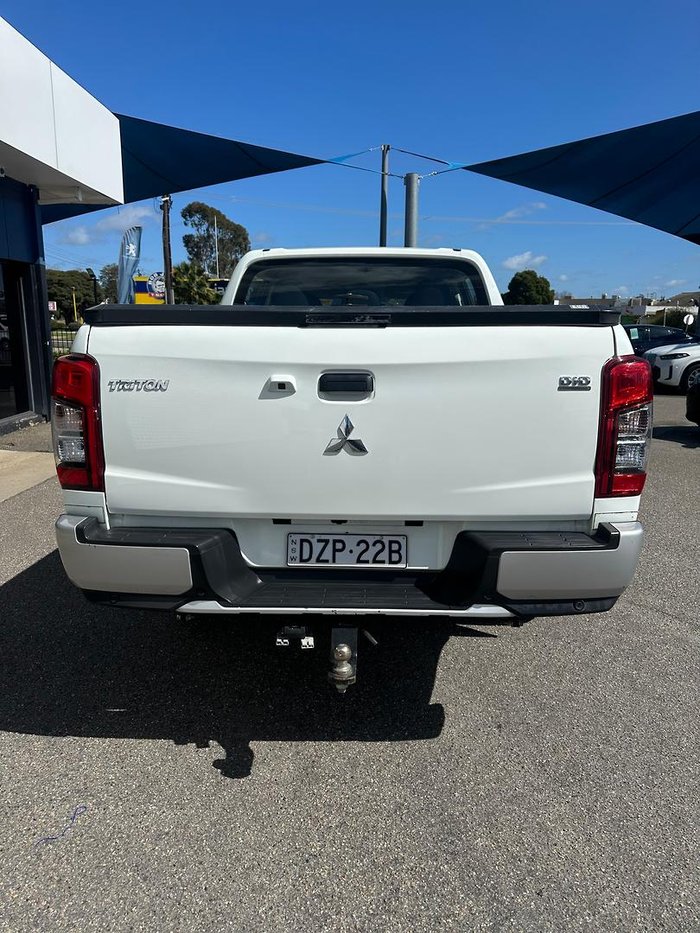 2018 Mitsubishi Triton GLX