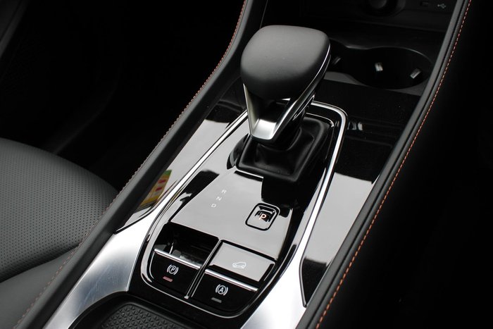 2025 MG HS Super Hybrid Essence