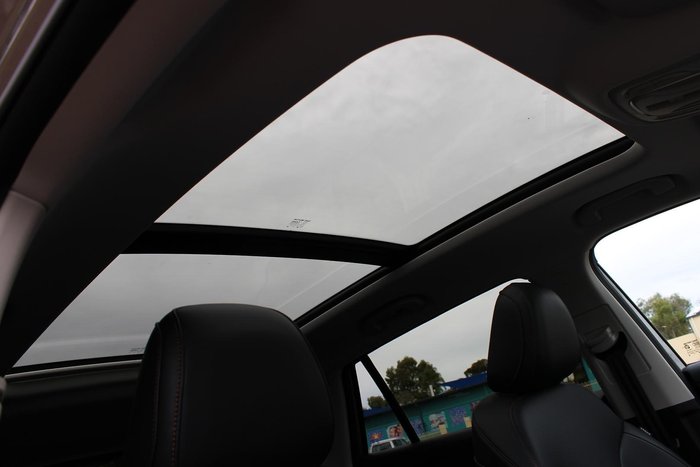 2025 MG HS Super Hybrid Essence