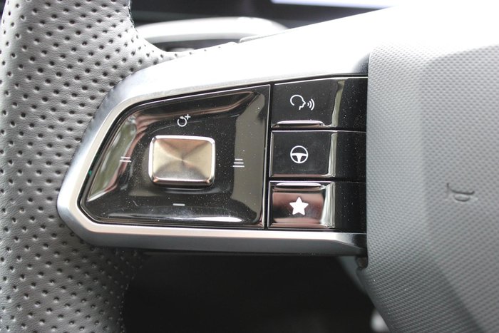 2025 MG HS Super Hybrid Essence