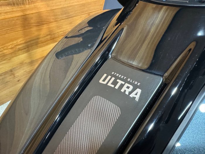 2025 Harley-davidson 2025 Harley-Davidson 1900CC FLHXU Street Glide Ultra 117 Black
