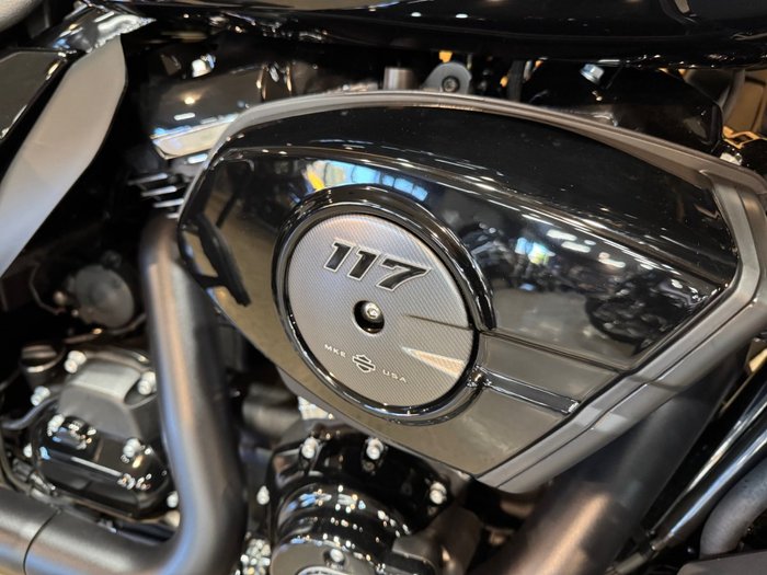 2025 Harley-davidson 2025 Harley-Davidson 1900CC FLHXU Street Glide Ultra 117 Black