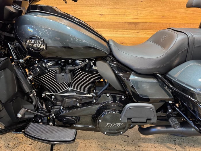 2025 Harley-davidson 2025 Harley-Davidson 1900CC FLHXU Street Glide Ultra 117 Black