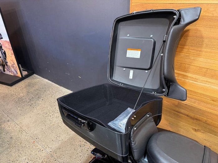 2025 Harley-davidson 2025 Harley-Davidson 1900CC FLHXU Street Glide Ultra 117 Black