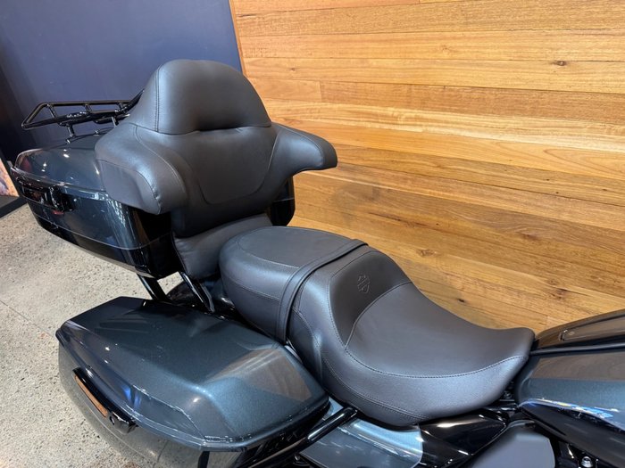 2025 Harley-davidson 2025 Harley-Davidson 1900CC FLHXU Street Glide Ultra 117 Black