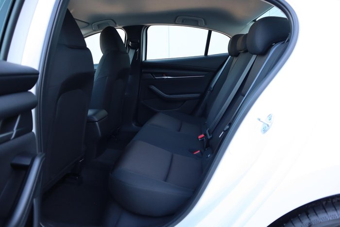 2025 Mazda 3 G20 Pure