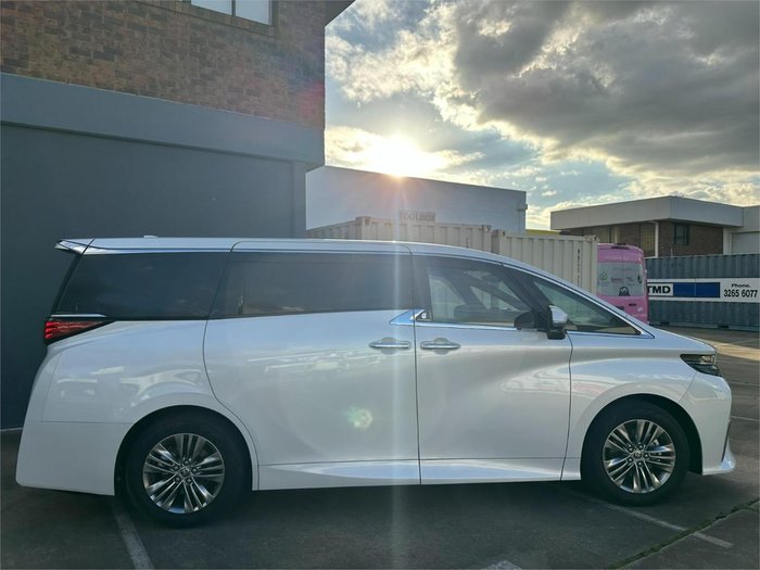 2024 Toyota Alphard Hybrid Z