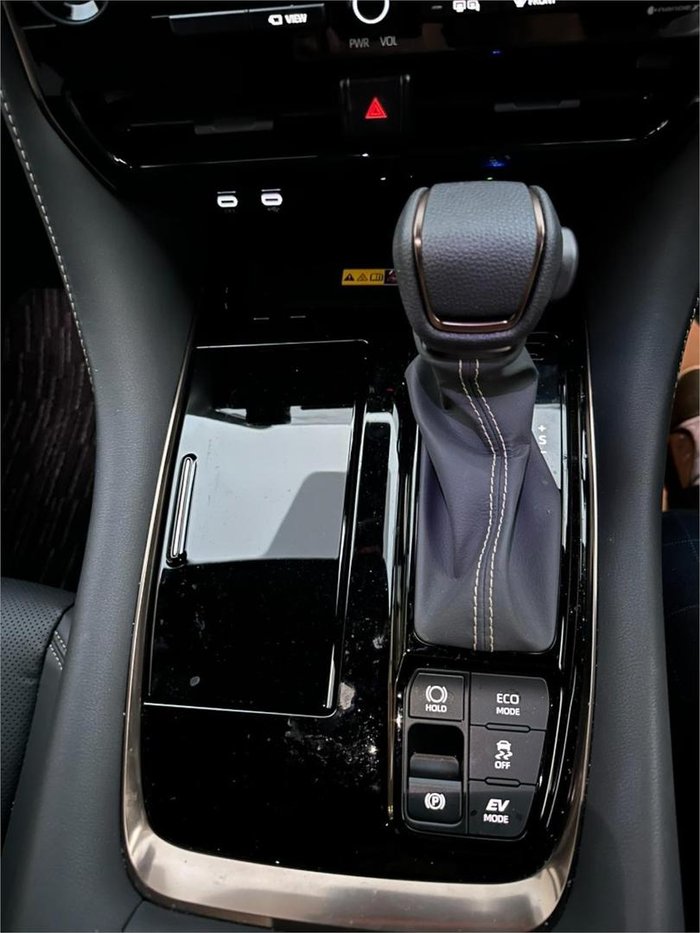 2024 Toyota Alphard Hybrid Z