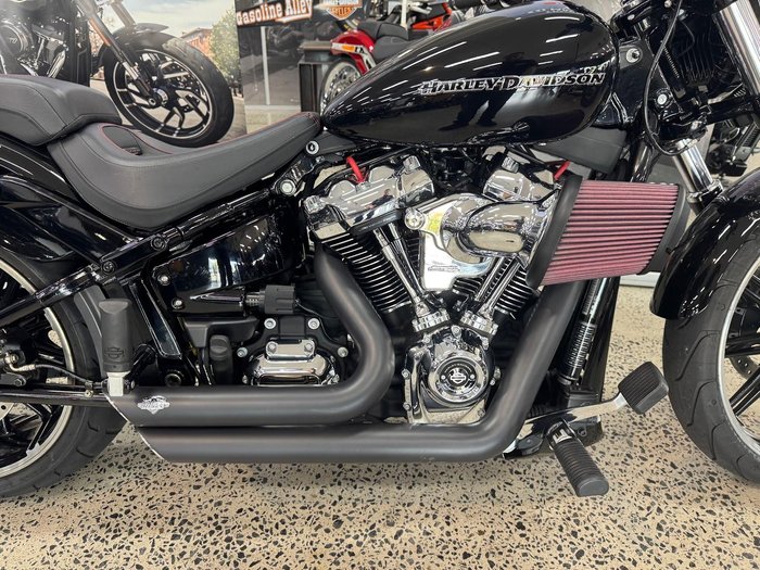 2018 Harley-Davidson Breakout 107 (FXBR) Softail Black