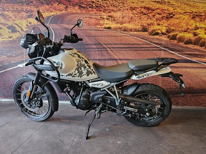 2024 Royal Enfield Himalayan 450 Himalayan White