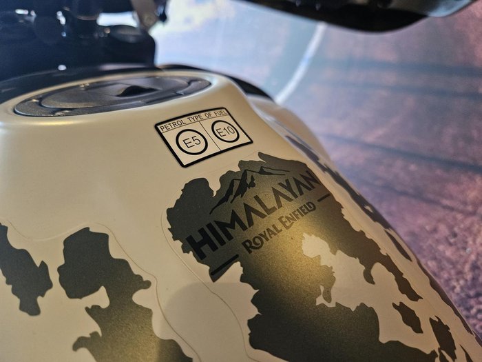 2024 Royal Enfield Himalayan 450 Himalayan White