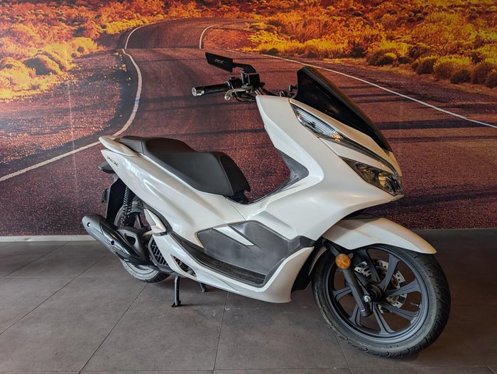 2019 Honda PCX150 PCX White