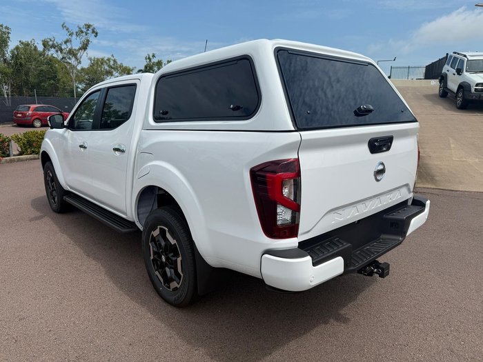 2025 Nissan Navara ST-X
