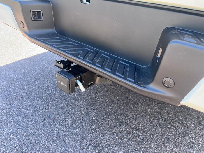 2025 Nissan Navara ST-X