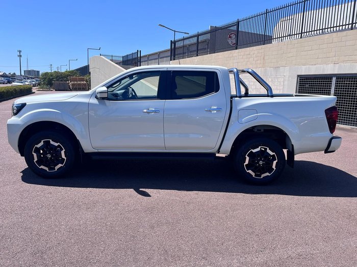 2025 Nissan Navara ST-X