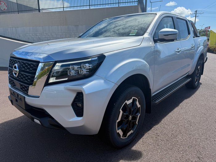 2025 Nissan Navara ST-X
