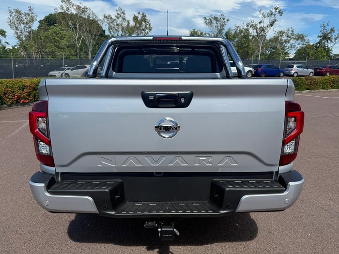 2025 Nissan Navara ST-X